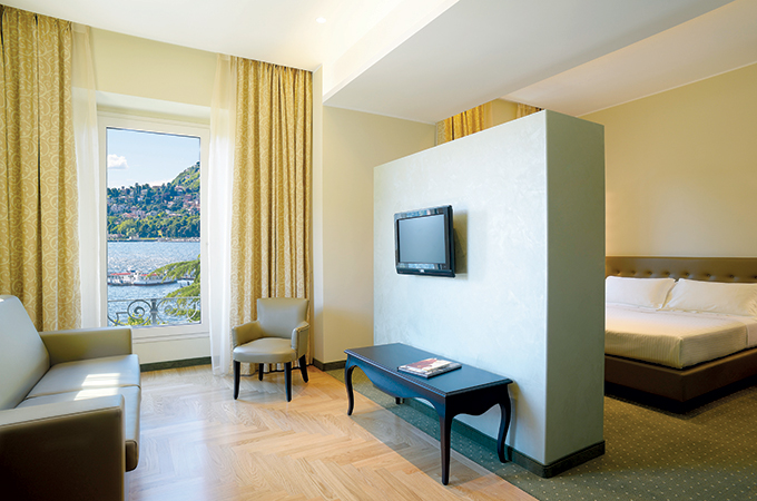  The draw of Lake Como
